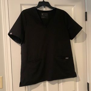 FIGS Black Casma 3-Pocket Scrub Top